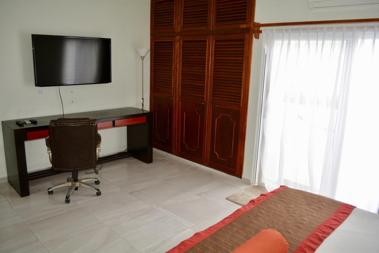 Suites Sanrey Puerto Morelos Eksteriør bilde